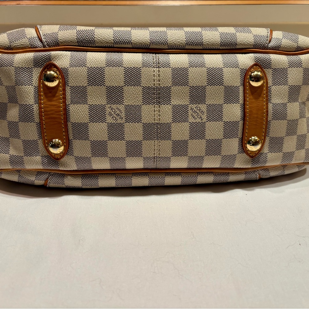 Louis Vuitton White and Tan Checkered Shoulder Bag - Picture 10 of 14